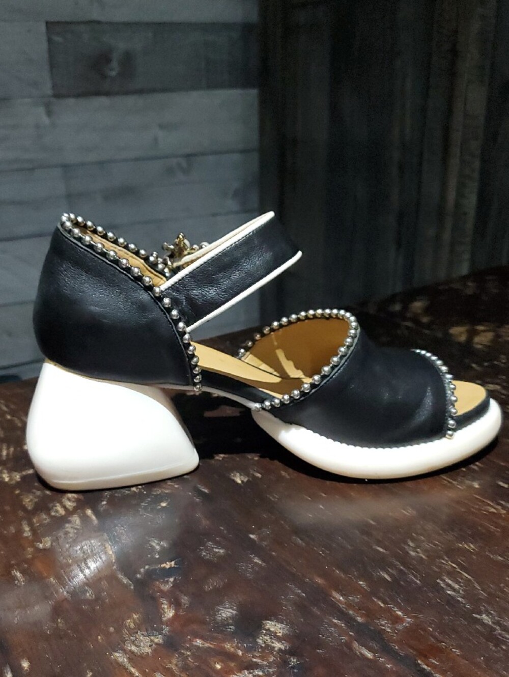 John Fluevog Black White Pearl-Embellished Leather Heels W Studs Platform Chunky - Picture 11 of 15